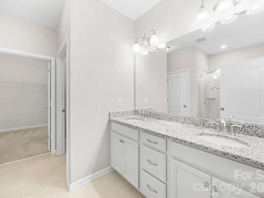 16113 Foreleigh Road, Huntersville, NC 28078.  MLS# CAR4419124, YatesRealty ID 47379. 