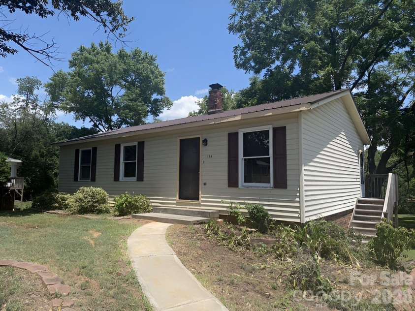 104 Whitley Road, Morganton, NC 28655.  MLS# CAR4400393, YatesRealty ID 4738. 