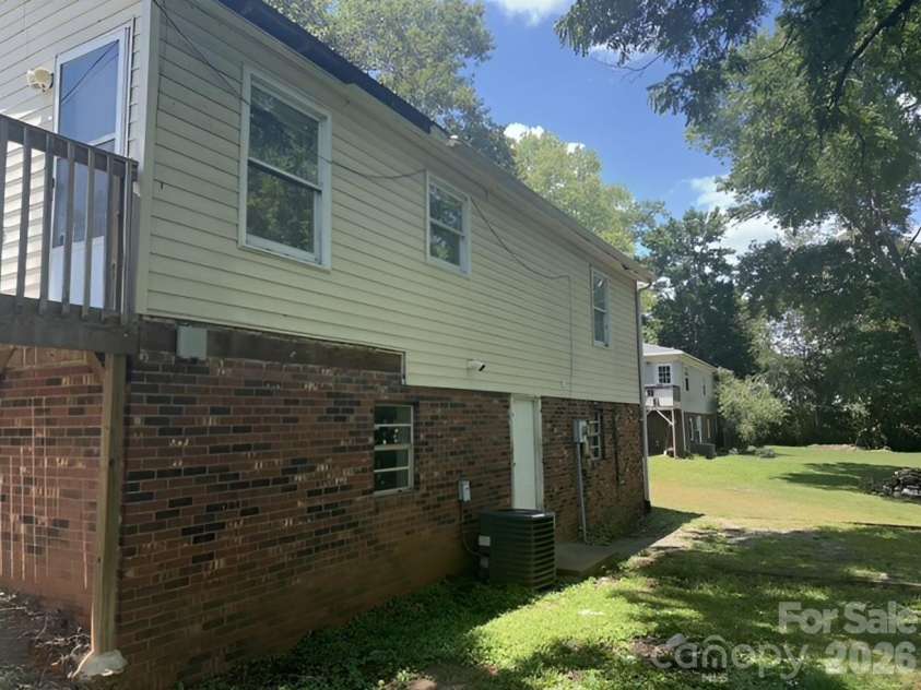 104 Whitley Road, Morganton, NC 28655.  MLS# CAR4400393, YatesRealty ID 4738. 