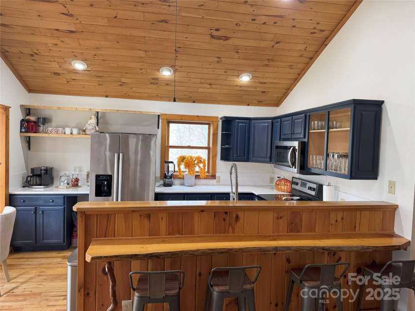 205 Firefly Lane, Boone, NC 28607.  MLS# CAR4241616, YatesRealty ID 4738. 