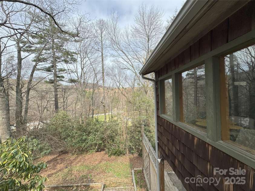 205 Firefly Lane, Boone, NC 28607.  MLS# CAR4241616, YatesRealty ID 4738. 