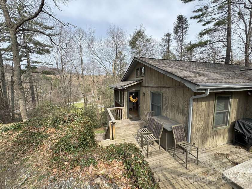 205 Firefly Lane, Boone, NC 28607.  MLS# CAR4241616, YatesRealty ID 4738. 