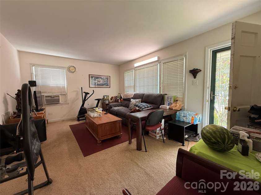 4310 Gillespie Court, Charlotte, NC 28205.  MLS# CAR4419199, YatesRealty ID 47381. 