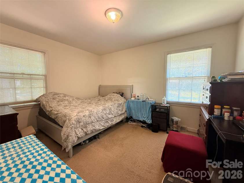 4310 Gillespie Court, Charlotte, NC 28205.  MLS# CAR4419199, YatesRealty ID 47381. 