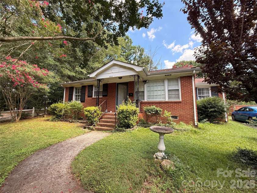 4310 Gillespie Court, Charlotte, NC 28205.  MLS# CAR4419199, YatesRealty ID 47381. 