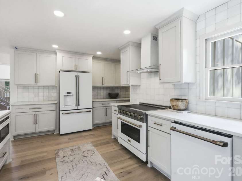 4818 Carmel Road, Charlotte, NC 28226.  MLS# CAR4417952, YatesRealty ID 47383. 