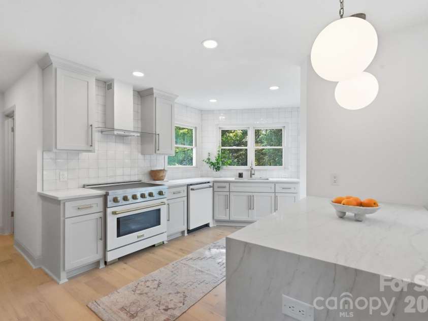4818 Carmel Road, Charlotte, NC 28226.  MLS# CAR4417952, YatesRealty ID 47383. 