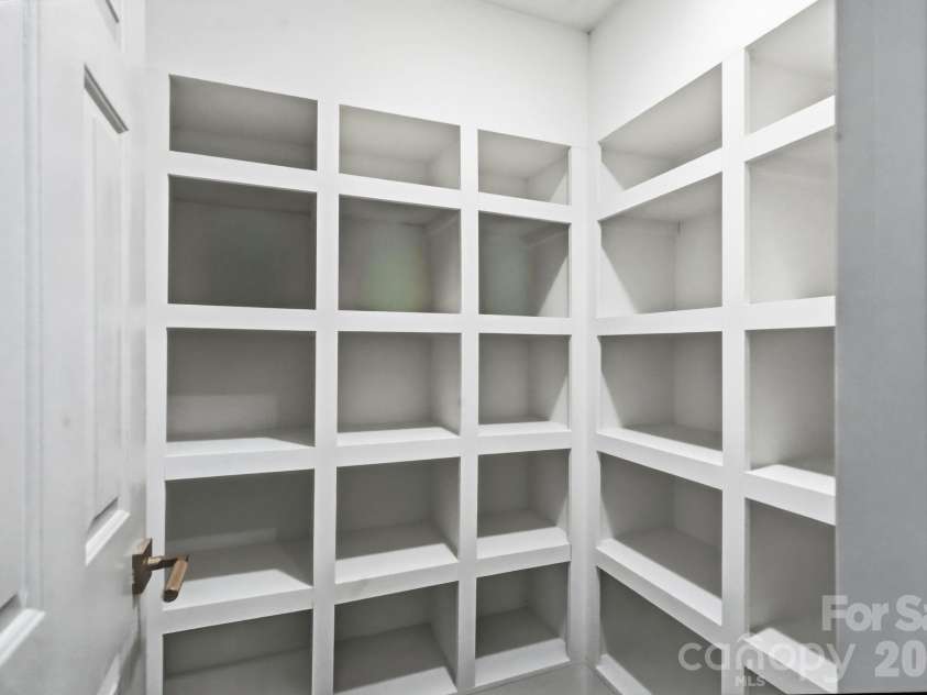 4818 Carmel Road, Charlotte, NC 28226.  MLS# CAR4417952, YatesRealty ID 47383. 