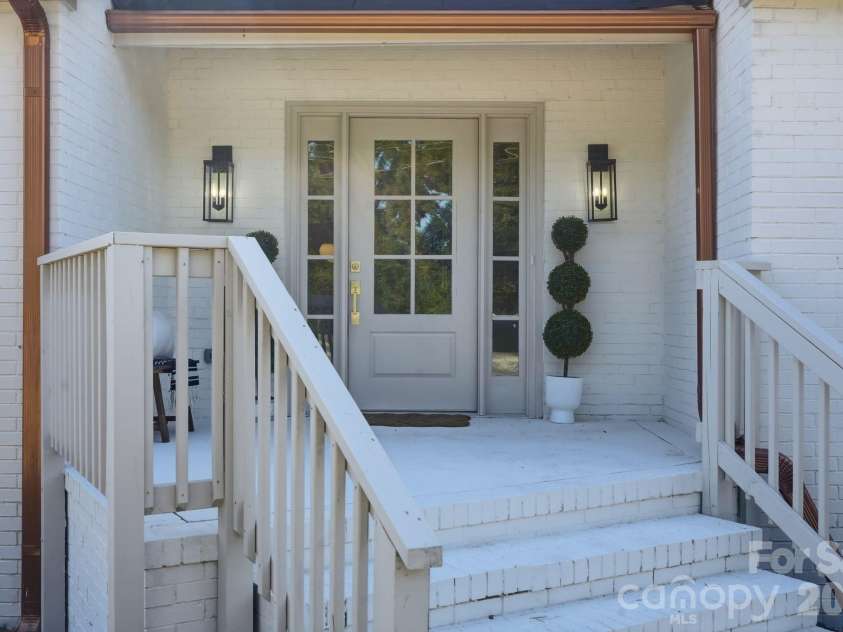 4818 Carmel Road, Charlotte, NC 28226.  MLS# CAR4417952, YatesRealty ID 47383. 