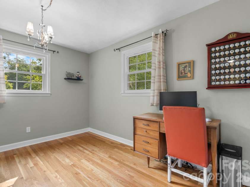 2210 19th Avenue, Hickory, NC 28602.  MLS# CAR4418000, YatesRealty ID 47384. 