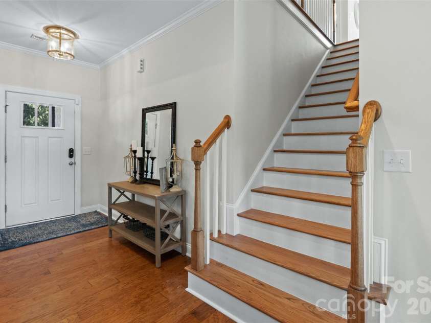 1215 Robinhood Lane, Kannapolis, NC 28081.  MLS# CAR4417167, YatesRealty ID 47385. 