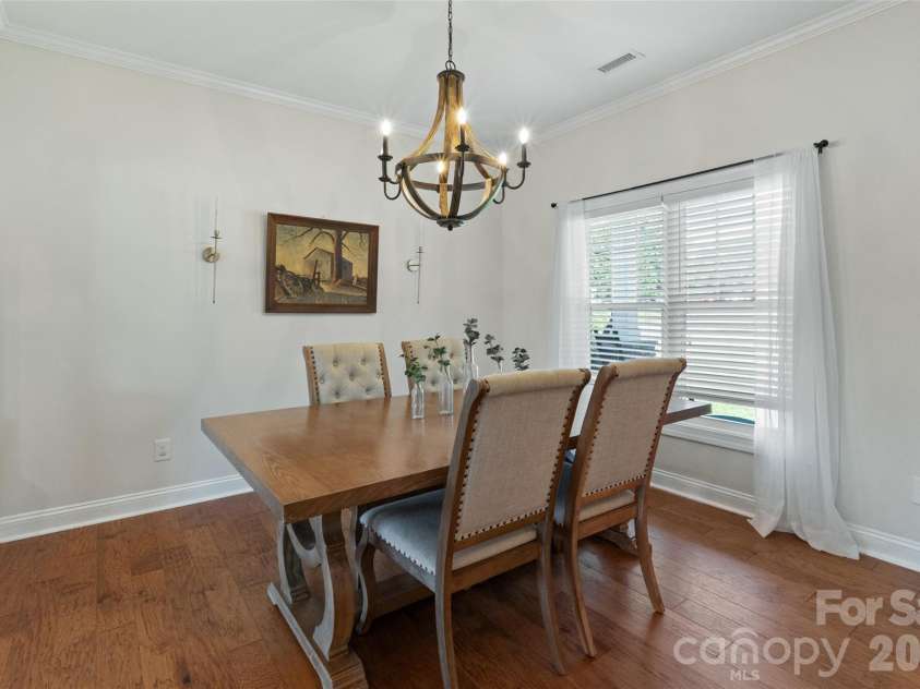 1215 Robinhood Lane, Kannapolis, NC 28081.  MLS# CAR4417167, YatesRealty ID 47385. 