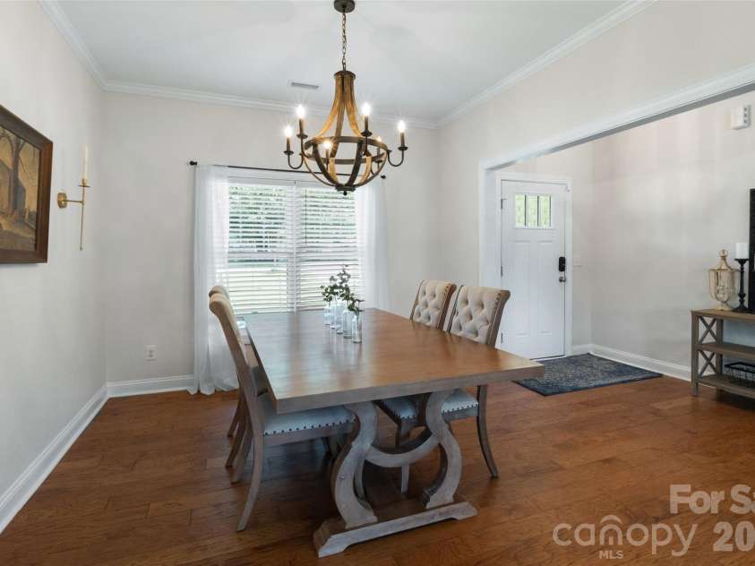 1215 Robinhood Lane, Kannapolis, NC 28081.  MLS# CAR4417167, YatesRealty ID 47385. 
