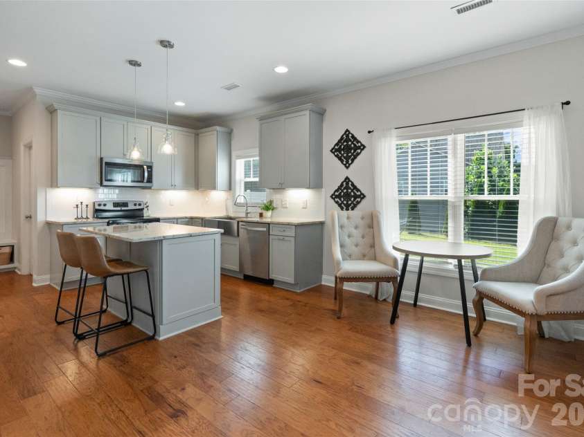 1215 Robinhood Lane, Kannapolis, NC 28081.  MLS# CAR4417167, YatesRealty ID 47385. 