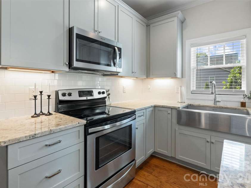1215 Robinhood Lane, Kannapolis, NC 28081.  MLS# CAR4417167, YatesRealty ID 47385. 