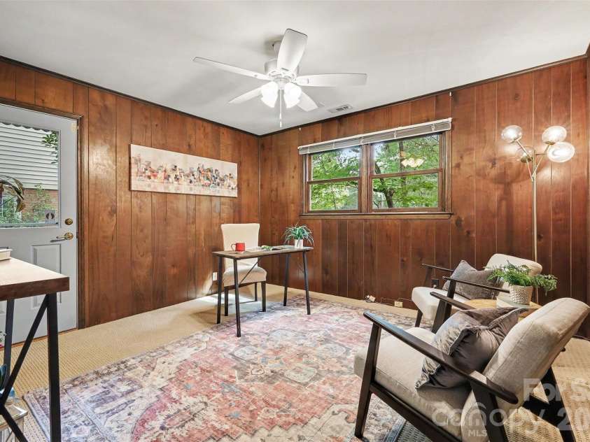 6122 Yellowood Road, Charlotte, NC 28210.  MLS# CAR4417487, YatesRealty ID 47389. 