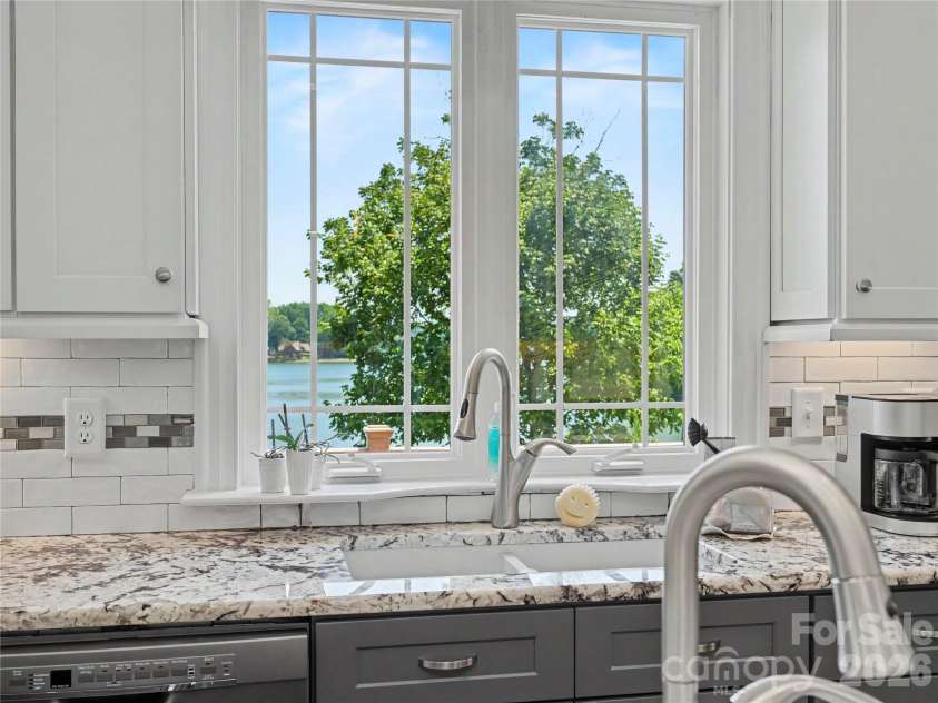 3826 Landmark Drive, Sherrills Ford, NC 28673.  MLS# CAR4417460, YatesRealty ID 47390. 