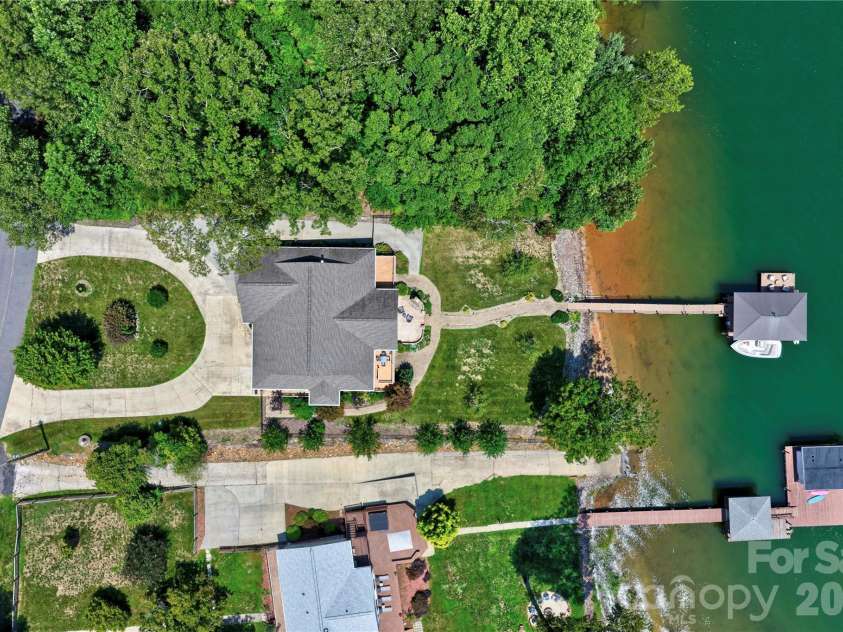 3826 Landmark Drive, Sherrills Ford, NC 28673.  MLS# CAR4417460, YatesRealty ID 47390. 