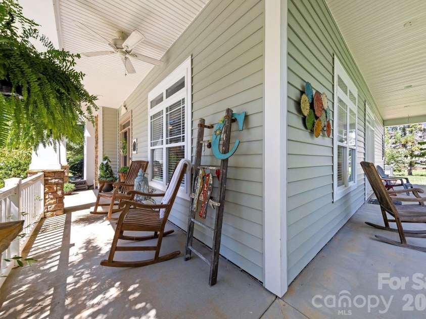 4002 Ladys Secret Drive, Indian Trail, NC 28079.  MLS# CAR4418336, YatesRealty ID 47391. 