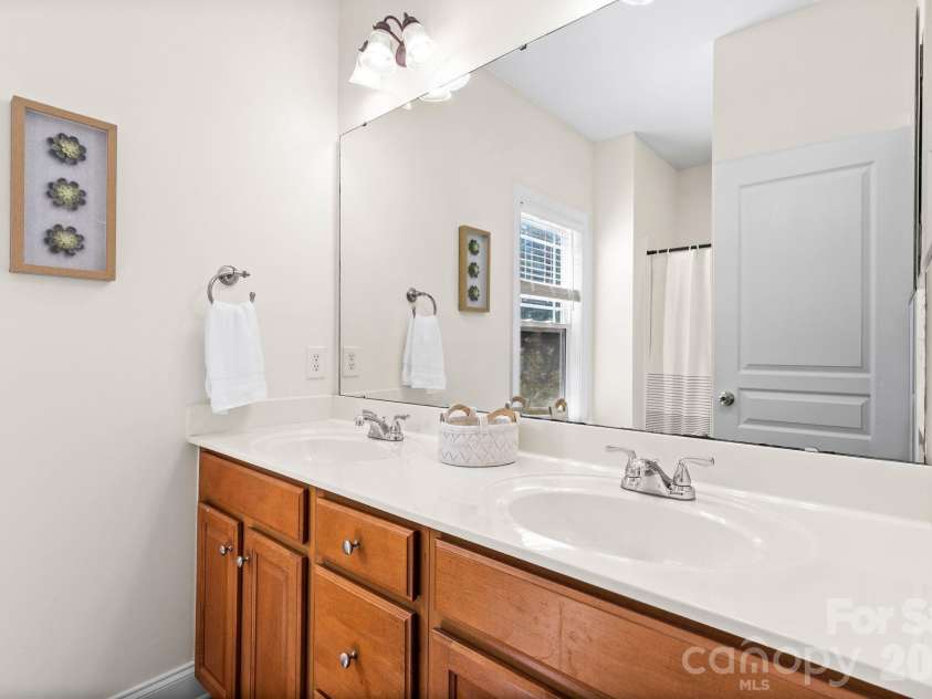 4002 Ladys Secret Drive, Indian Trail, NC 28079.  MLS# CAR4418336, YatesRealty ID 47391. 