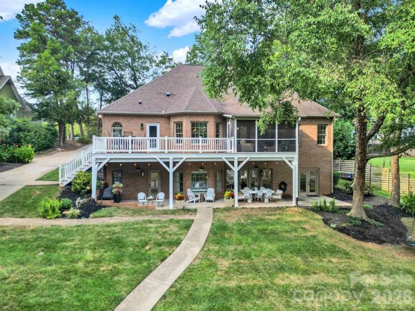 388 Ponderosa Circle, Mooresville, NC 28117.  MLS# CAR4418212, YatesRealty ID 47392. 