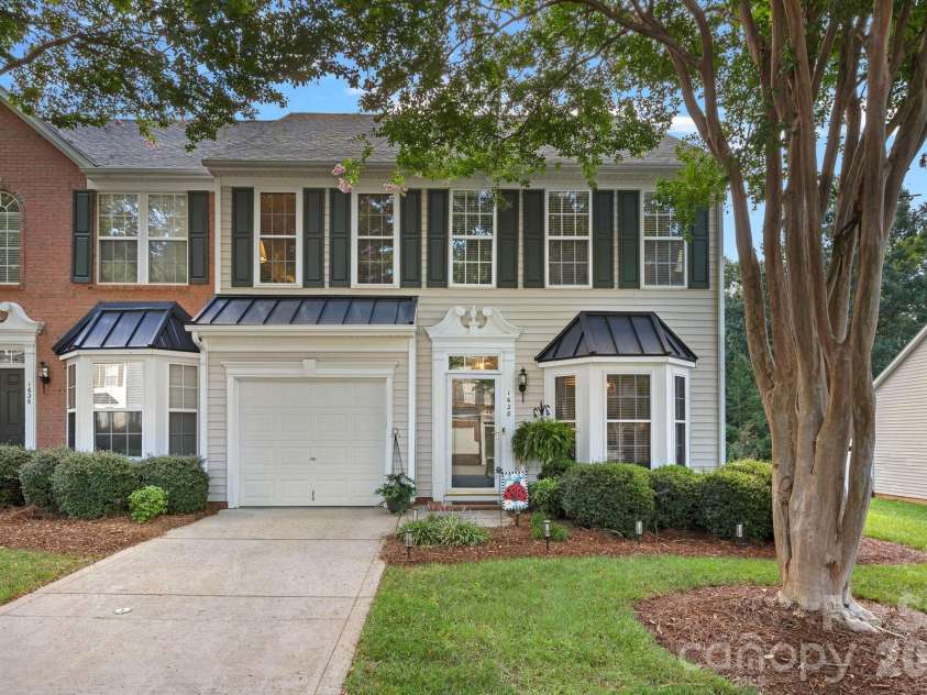 1628 Backcreek Lane, Gastonia, NC 28054.  MLS# CAR4417440, YatesRealty ID 47394. 