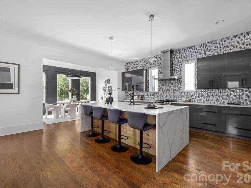 1418 Caldwell Street, Charlotte, NC 28206.  MLS# CAR4417443, YatesRealty ID 47396. 