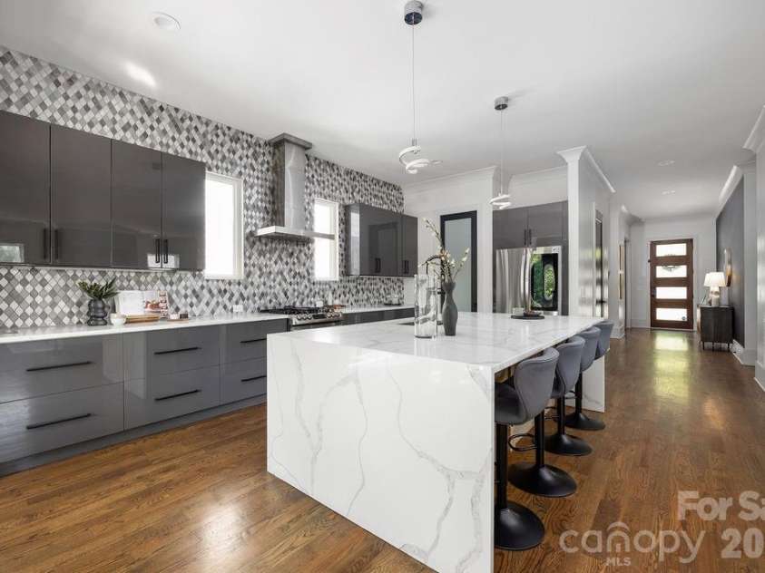 1418 Caldwell Street, Charlotte, NC 28206.  MLS# CAR4417443, YatesRealty ID 47396. 