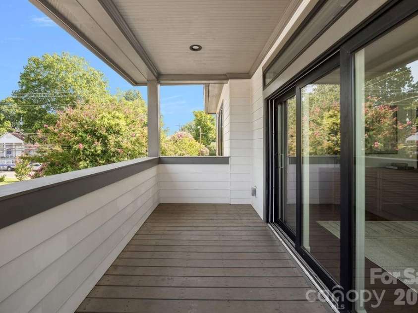 1418 Caldwell Street, Charlotte, NC 28206.  MLS# CAR4417443, YatesRealty ID 47396. 