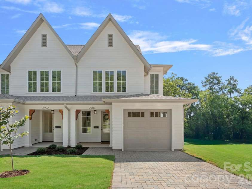 2900 Dogwood Avenue, Charlotte, NC 28206.  MLS# CAR4418350, YatesRealty ID 47397. 