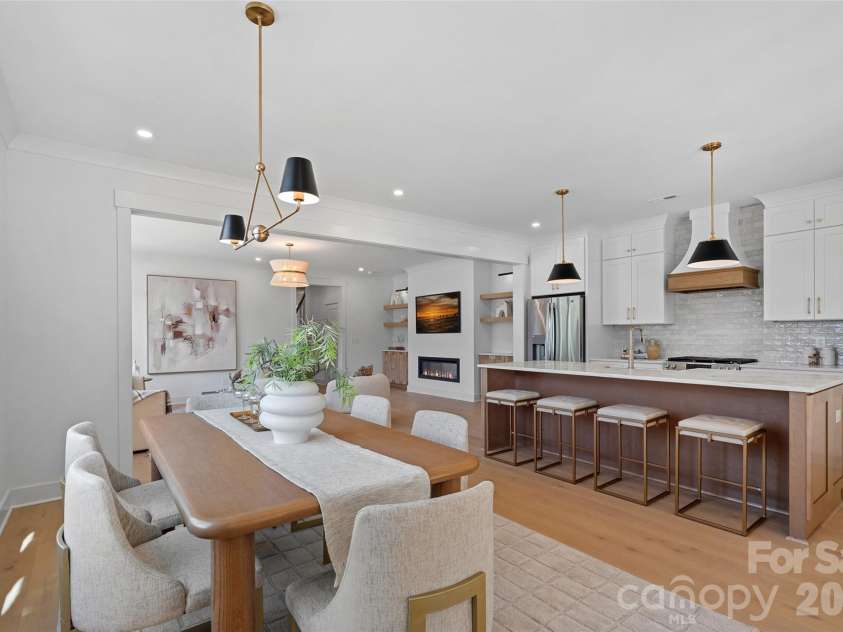 2900 Dogwood Avenue, Charlotte, NC 28206.  MLS# CAR4418350, YatesRealty ID 47397. 