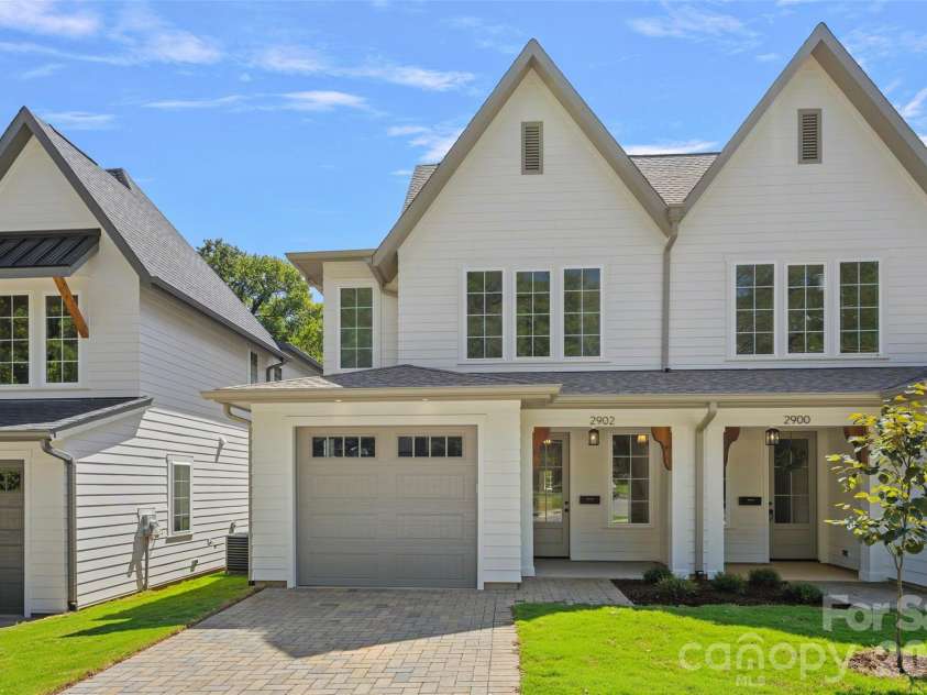 2902 Dogwood Avenue, Charlotte, NC 28206.  MLS# CAR4418351, YatesRealty ID 47398. 