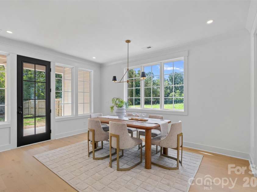 2902 Dogwood Avenue, Charlotte, NC 28206.  MLS# CAR4418351, YatesRealty ID 47398. 