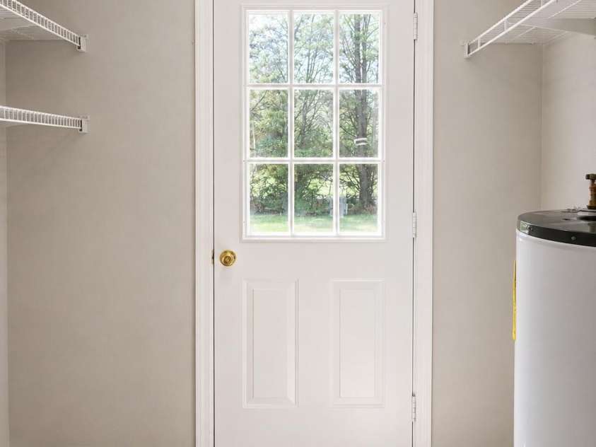 802 3rd Street, Conover, NC 28613.  MLS# CAR4417286, YatesRealty ID 47399. Laundry/Utility Room