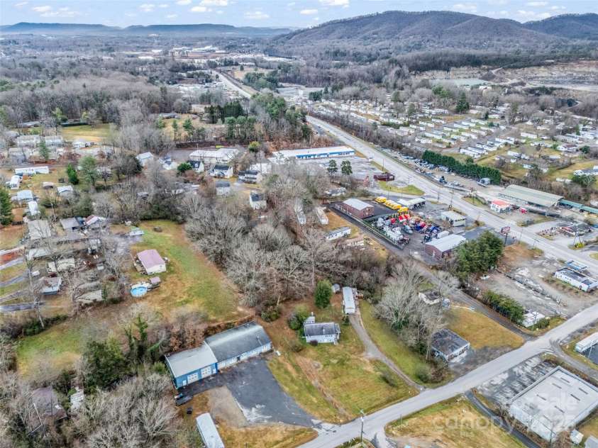 120 Maple Ridge Road, Candler, NC 28715.  MLS# CAR4327702, YatesRealty ID 474. 