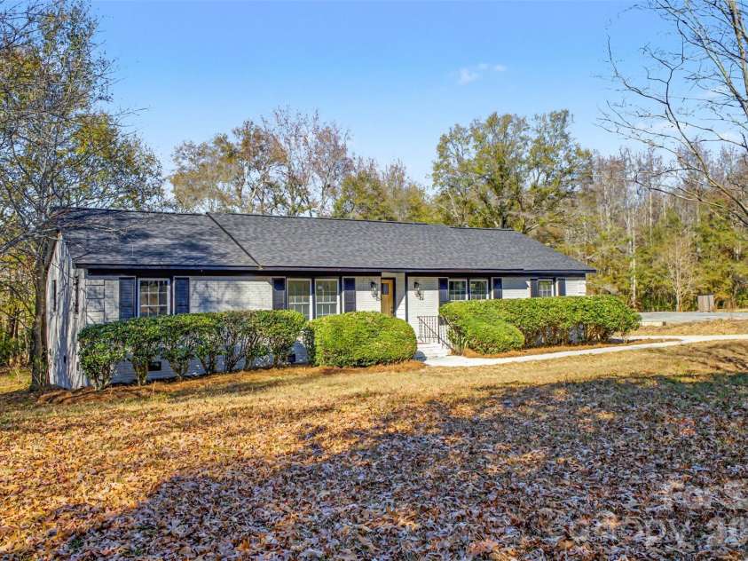 211 Ole Simpson Place, Catawba, SC 29704.  MLS# CAR4325172, YatesRealty ID 4740. 