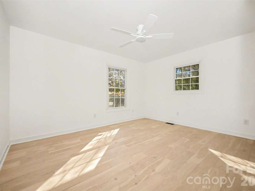 211 Ole Simpson Place, Catawba, SC 29704.  MLS# CAR4325172, YatesRealty ID 4740. 