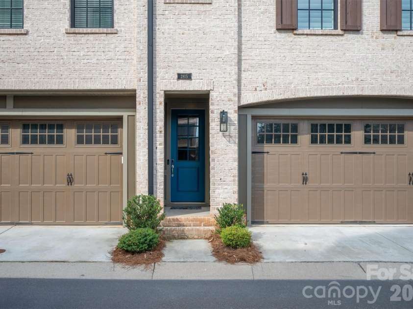 2815 Hillside Springs Drive, Charlotte, NC 28209.  MLS# CAR4358893, YatesRealty ID 4740. 