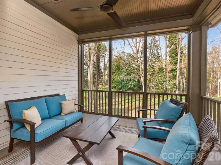 2815 Hillside Springs Drive, Charlotte, NC 28209.  MLS# CAR4358893, YatesRealty ID 4740. 