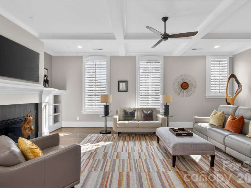 2815 Hillside Springs Drive, Charlotte, NC 28209.  MLS# CAR4358893, YatesRealty ID 4740. 