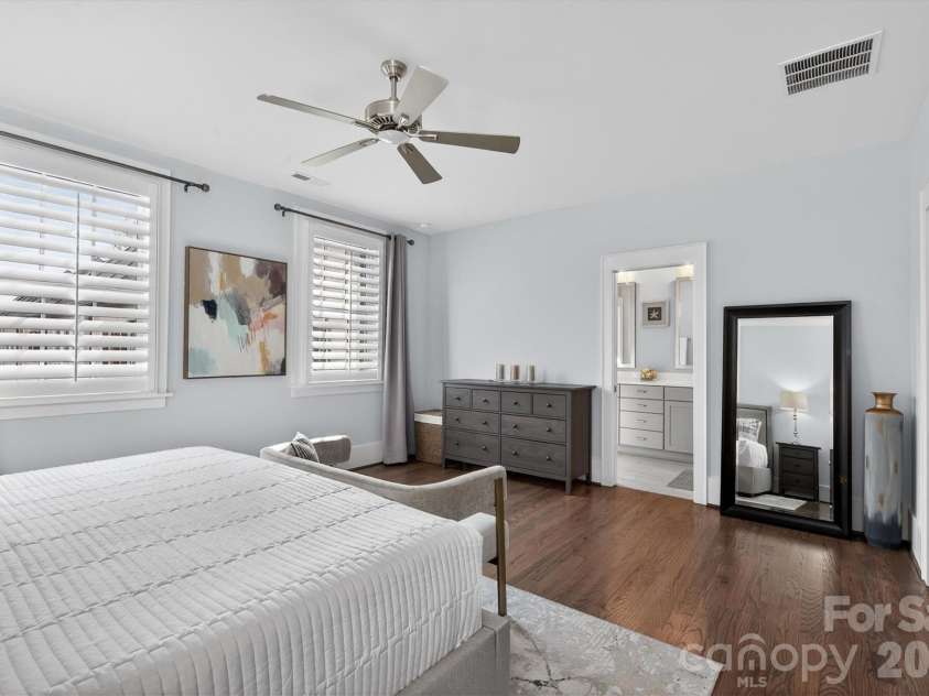 2815 Hillside Springs Drive, Charlotte, NC 28209.  MLS# CAR4358893, YatesRealty ID 4740. 