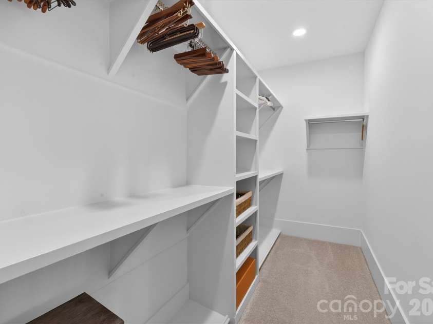 2815 Hillside Springs Drive, Charlotte, NC 28209.  MLS# CAR4358893, YatesRealty ID 4740. 