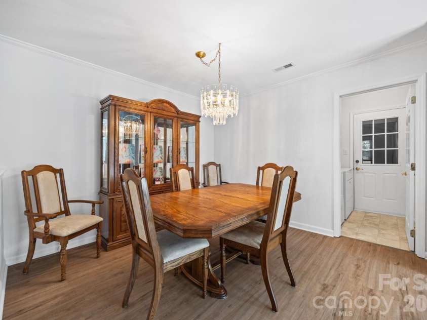 2750 Quailrush Road, Charlotte, NC 28226.  MLS# CAR4418290, YatesRealty ID 47400. 