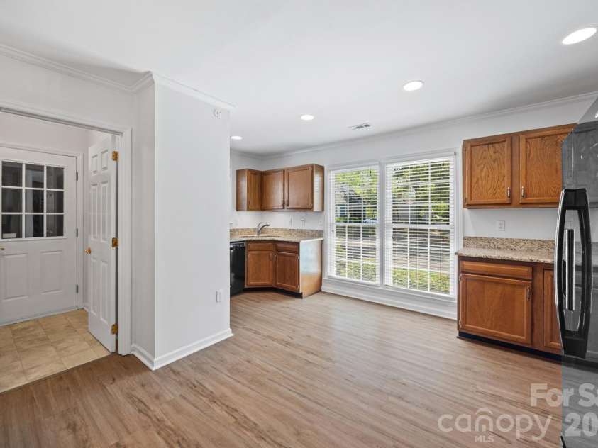 2750 Quailrush Road, Charlotte, NC 28226.  MLS# CAR4418290, YatesRealty ID 47400. 