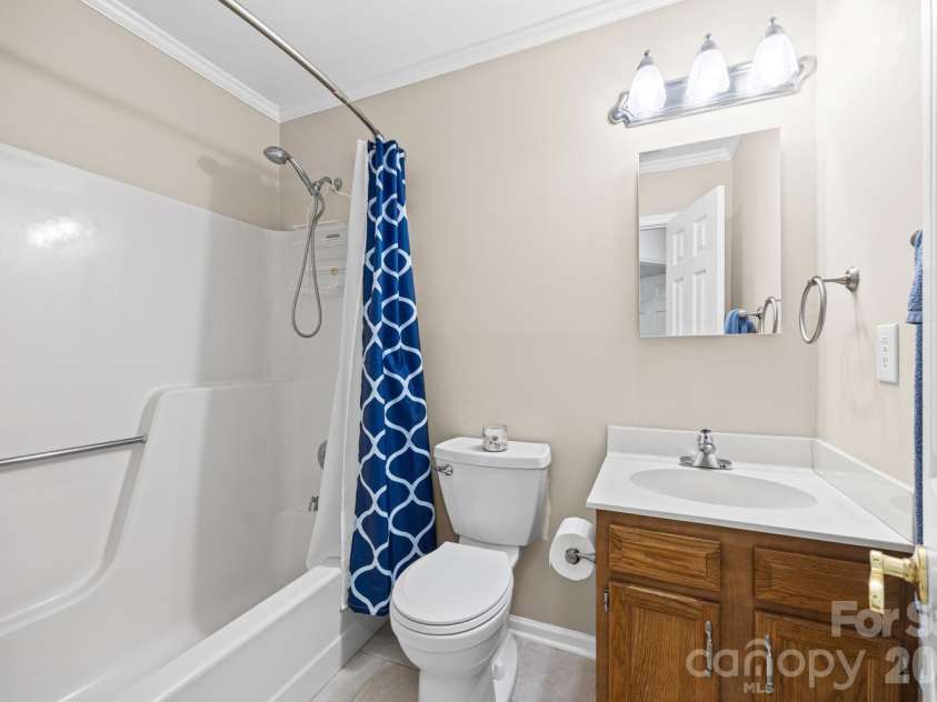 2750 Quailrush Road, Charlotte, NC 28226.  MLS# CAR4418290, YatesRealty ID 47400. 