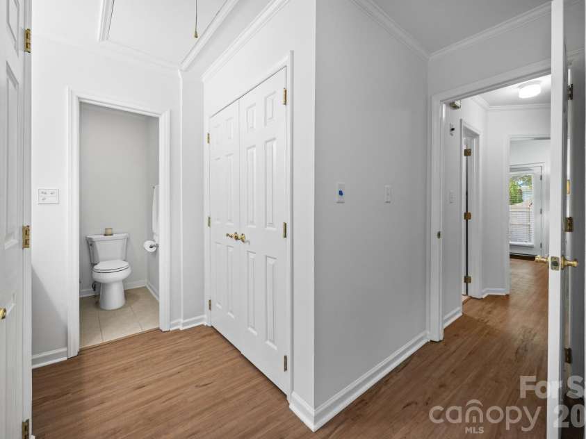 2750 Quailrush Road, Charlotte, NC 28226.  MLS# CAR4418290, YatesRealty ID 47400. 
