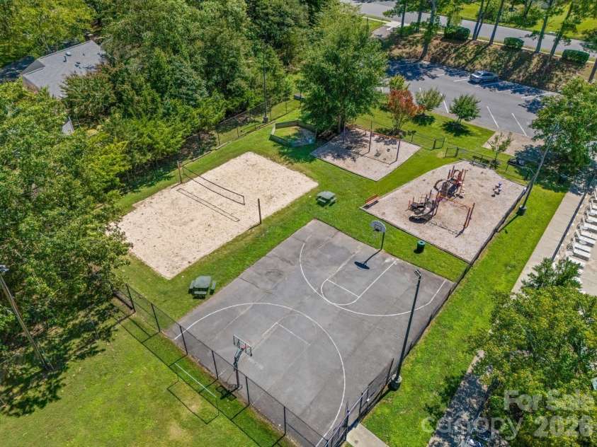 2750 Quailrush Road, Charlotte, NC 28226.  MLS# CAR4418290, YatesRealty ID 47400. 