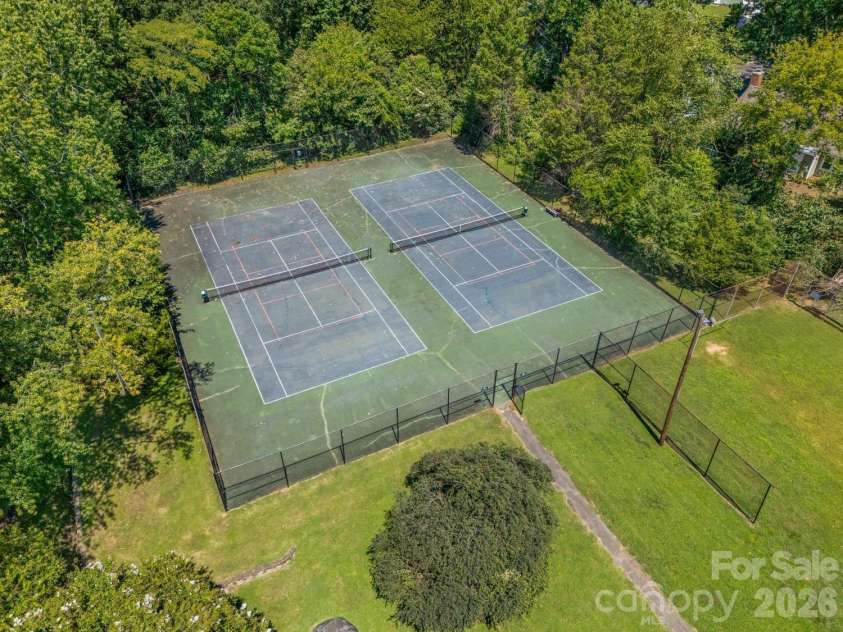 2750 Quailrush Road, Charlotte, NC 28226.  MLS# CAR4418290, YatesRealty ID 47400. 