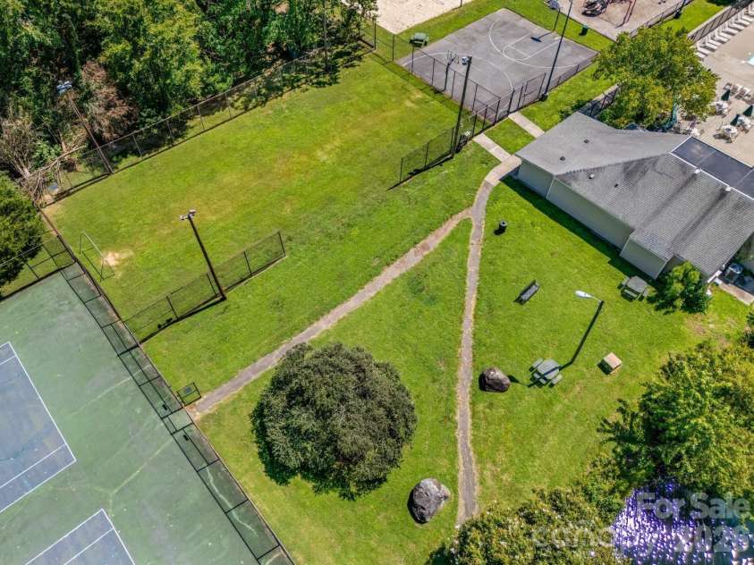 2750 Quailrush Road, Charlotte, NC 28226.  MLS# CAR4418290, YatesRealty ID 47400. 