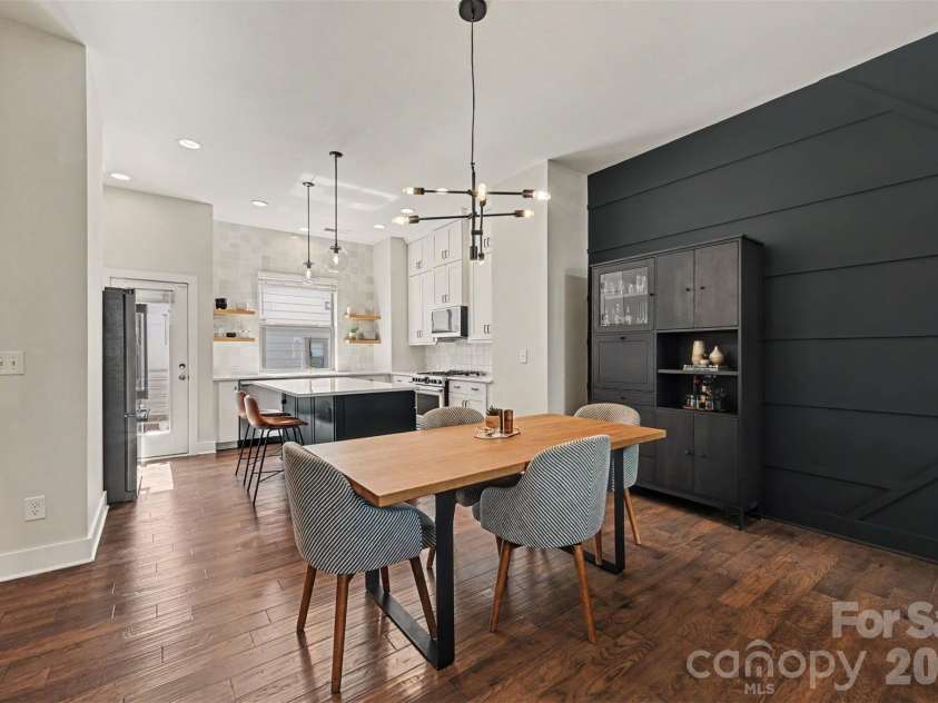 2539 Euclid Avenue, Charlotte, NC 28203.  MLS# CAR4418306, YatesRealty ID 47401. 